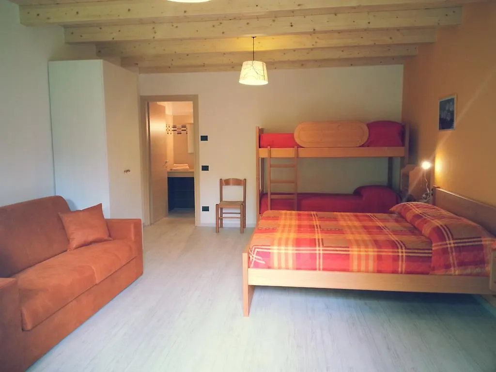 Farm stay Agriturismo Val Codera Verceia